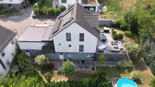 Immobilie in Täferrot - EINFAMILIENHAUS FREISTEHEND / 230 QM / DOPPELGARAGE - Bild 1