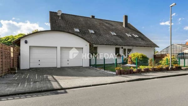 Immobilie in Roklum - Ein Haus für viele Lebensideen – 256 Quadratmeter Wohnfläche und ein Garten zum Genießen - Bild 2