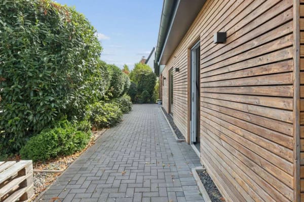 Immobilie in Bardowick - Exklusives Wohnen und Arbeiten - Barrierefreier Bungalow in Bardowick - Bild 1