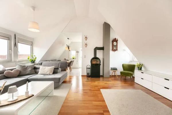 Immobilie in Dornstadt - Dachgeschossflair trifft Wohnkomfort: 3,5 Zi. mit Balkon und Tiefgaragenstellplatz - Bild 3