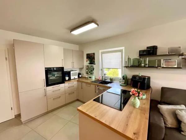 Immobilie in Bockenheim an der Weinstraße - Neuwertig, ruhig und seniorengerecht
klimatisierte 2 ZKB mit Balkon und TG - Bild 1