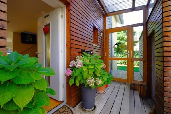 Immobilie in Waldenburg - Architektur trifft Energieeffizienz – stilvolles Passivhaus mit offener Galerie & attraktivem Garten - Bild 3