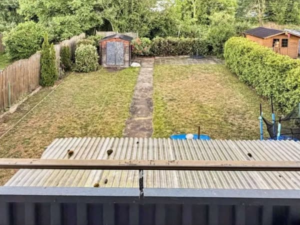 Immobilie in Kleinostheim - Familienfreundliches Reihenendhaus mit großem Garten, Kamin und viel Platz in Kleinostheim - Bild 1