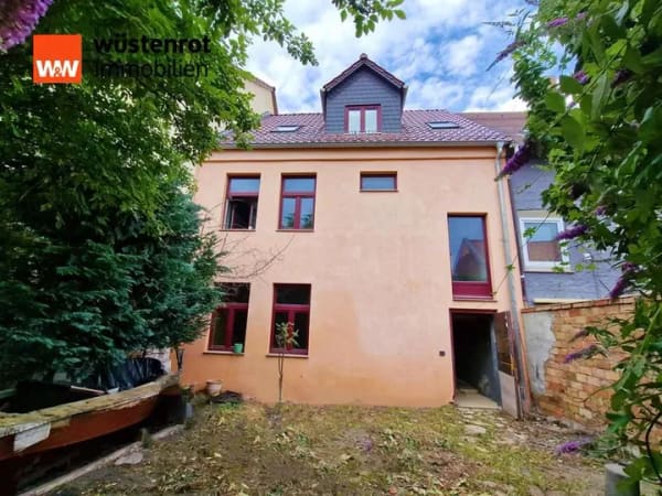 Immobilie in Staßfurt - Stadthaus in Staßfurt – Handwerkerobjekt mit großem Potenzial - Bild 1