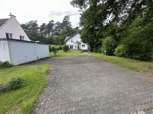Immobilie in Rheinbreitbach - 2 DHH | 2 Gärten | Doppelgarage | 976 m² Grundstück – Mehrgenerationenhaus mit Perspektive! - Bild 2