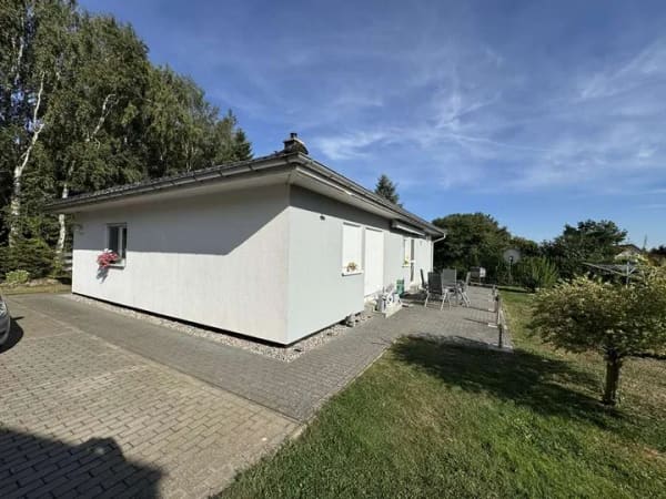 Immobilie in Kemnitz - Attraktives Einfamilienhaus (Bungalow) in beliebter Wohnlage ca. 9 km von Greifswald entfernt  !!! - Bild 2