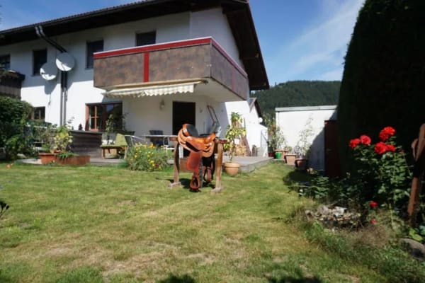 Immobilie in Weitnau - ****Ruhe Sonne Garten ****gepflegte lichtdurchflutete Doppelhaushälfte mit großem Garten Garage * 2,5 Schlafzimmer * offener Wohnküche***** - Bild 0