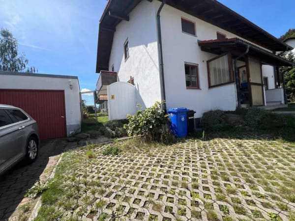 Immobilie in Weitnau - ****Ruhe Sonne Garten ****gepflegte lichtdurchflutete Doppelhaushälfte mit großem Garten Garage * 2,5 Schlafzimmer * offener Wohnküche***** - Bild 2