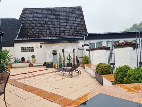 Immobilie in Westerburg - Westerburg: Gewerbe und Wohnungen-Alles ist möglich- Wohn-und Gewerbeimmobilie in Toppzustand - Bild 1