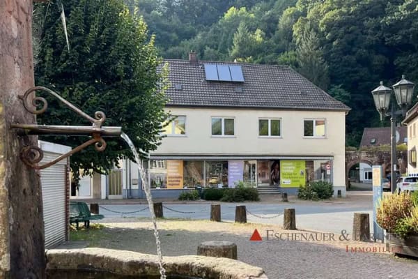 Immobilie in Schönau - ZUR EIGENNUTZUNG ODER ALS KAPITALANLAGE - Teilsaniertes Zweifamilienhaus mit Potential - Bild 0