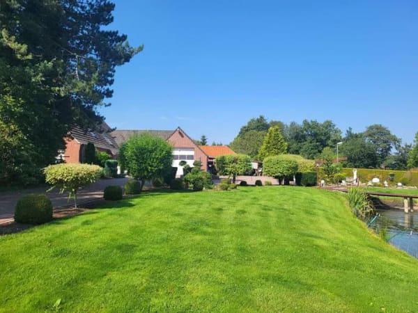 Immobilie in Halbemond - Exkl. Einfamilienhaus, nähe Norddeich mit Pool, Sauna, Pferdehaltung - Bild 4