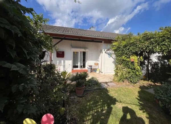 Immobilie in Kirchdorf am Inn - Älteres Einfamilienhaus mit Garten und Carport in Kirchdorf am Inn - Bild 2