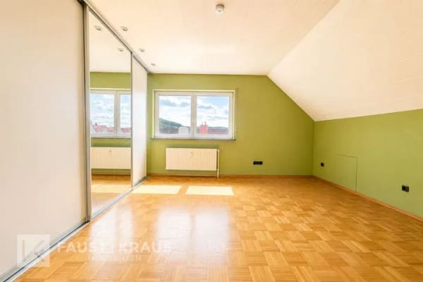 Immobilie in Goldbach - Charmante 2-Zimmer-Dachgeschosswohnung in Goldbach - Bild 1