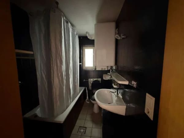 Immobilie in Sachsenheim - Für Sanierer oder Handwerker! Mehrfamilienhaus mit großem Grundstück - Bild 3