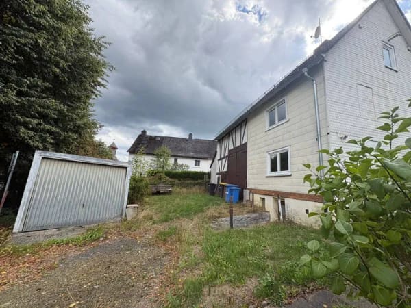 Immobilie in Dillenburg - 1 Familienwohnhaus mit Scheune - Bild 0