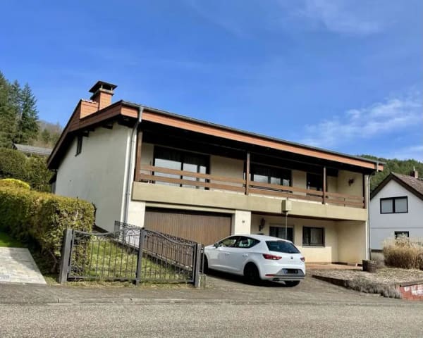 Immobilie in Rodalben - Viel Platz für den Alltag in diesem freistehenden Einfamilienhaus in Rodalben - Bild 0