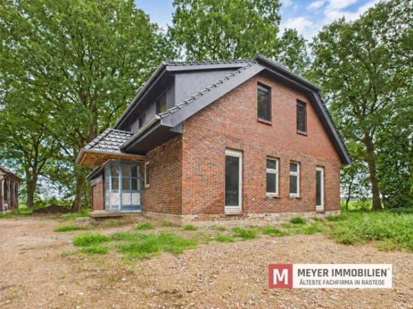 Immobilie in Rastede - Ländliches Wohnhaus auf ca. 3.998 m² - mit viel Potenzial für eigene Ideen (Obj.-Nr. 6660) - Bild 0