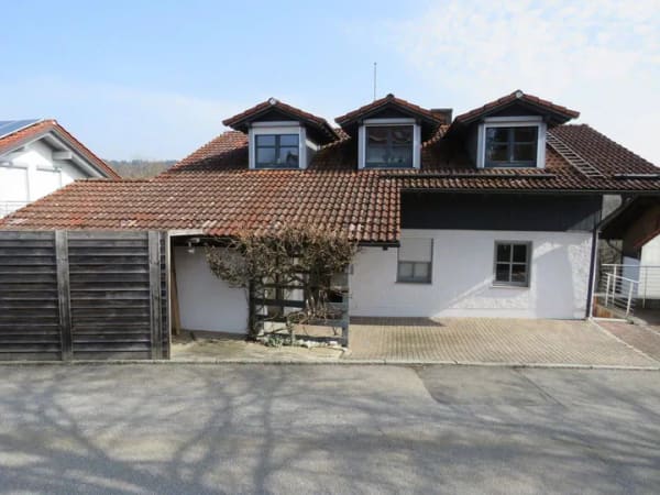 Immobilie in Bogen - Einfamilien-Landhaus mit ELW in absolut ruhiger Ortsrandlage zw. Deggendorf und Regensburg - Bild 3