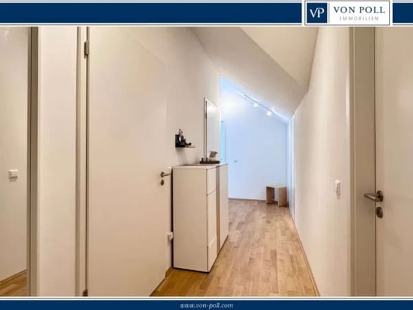 Immobilie in Hüttlingen - Modernes Dach-Loft mit 3 Zimmern, Tiefgaragen- und Außenstellplatz - Bild 0