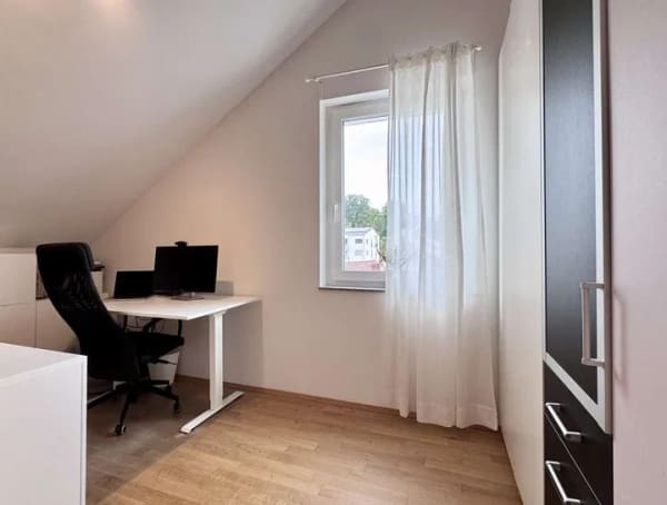 Immobilie in Hüttlingen - Modernes Dach-Loft mit 3 Zimmern, Tiefgaragen- und Außenstellplatz - Bild 4