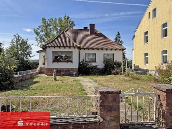 Immobilie in Eiterfeld - Einfamilienhaus mit stilvollem Ambiente in Eiterfeld ! - Bild 0