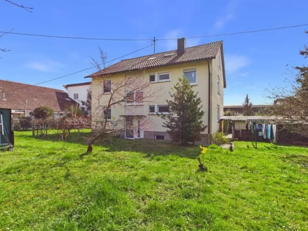 Immobilie in Waiblingen - 3-Familienhaus mit großem Grundstück - Bild 1