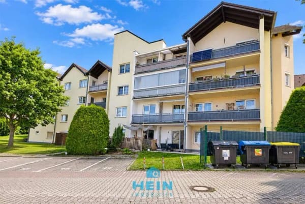 Immobilie in Lauter-Bernsbach - Vermietete 3-Raum-Wohnung mit Balkon und Erzgebirgsblick – Kapitalanlage mit Perspektive! - Bild 2