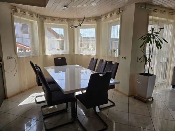 Immobilie in Illerrieden - Wohnen mit Charakter: 5,5-Zimmer-Wohnung in Illerrieden - Bild 1