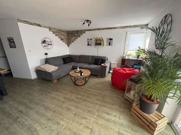 Immobilie in Linkenheim-Hochstetten - Helle, gepflegte 2 Zimmer Wohnung mit Einbauküche und Garagenstellplatz - Bild 2