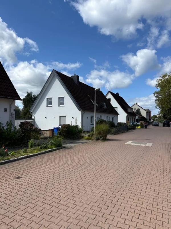 Immobilie in Ibbenbüren - Einfamilienhaus in attraktiver Lage direkt am Aasee – großer Garten & Garage - Bild 1