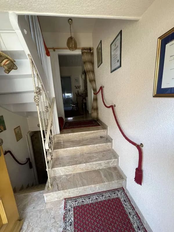 Immobilie in Iffezheim - Charmantes EFH mit tollem Garten in sehr ruhiger Lage in Iffezheim - ggfs. auch als kleines 2-FH nut - Bild 2