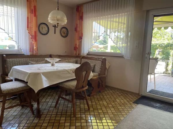 Immobilie in Iffezheim - Charmantes EFH mit tollem Garten in sehr ruhiger Lage in Iffezheim - ggfs. auch als kleines 2-FH nut - Bild 4