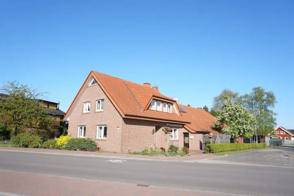 Immobilie in Rhede (Ems) - Renoviertes Bauernhaus mit großer Scheune auf tollem Grundstück! Zusätzlicher Bauplatz vorhanden! - Bild 1