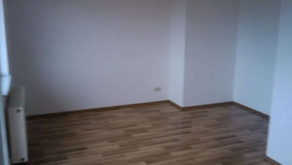 Immobilie in Greifswald - Kleine Wohnung mit Balkon - Bild 1