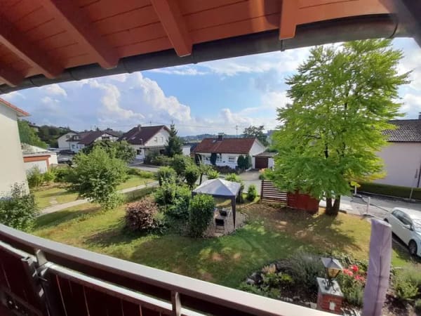 Immobilie in Vogt - Zweifamilienhaus in Vogt, ruhige Lage, großer Garten, Garage + Stellplätze - Bild 0