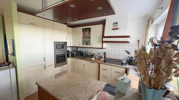 Immobilie in Kirchheim bei München - Naturnahes Wohnen in grüner Umgebung: Familienfreundliches 5-Zimmer-Reihenmittelhaus - Bild 3
