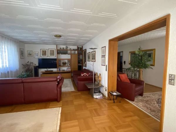 Immobilie in Korntal-Münchingen - Seltene Gelegenheit - freiwerdend! Modernisiertes Zweifamilienhaus ruhig und zentrumsnah gelegen - Bild 4