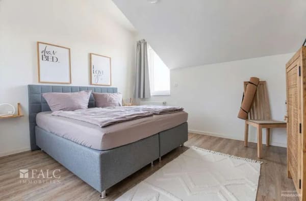 Immobilie in Hohenkirchen - +++ Ostseenahes Wohnjuwel in Hohen Wieschendorf – Modernisiert & mit ausgebautem Spitzboden +++ - Bild 1