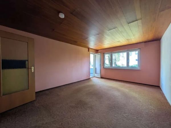 Immobilie in Kernen im Remstal - Charmante 3-Zimmer-EG-Wohnung mit 2 Balkonen & XL-Keller + Kaufoption der Nachbarwohnung für Mehrgen - Bild 2
