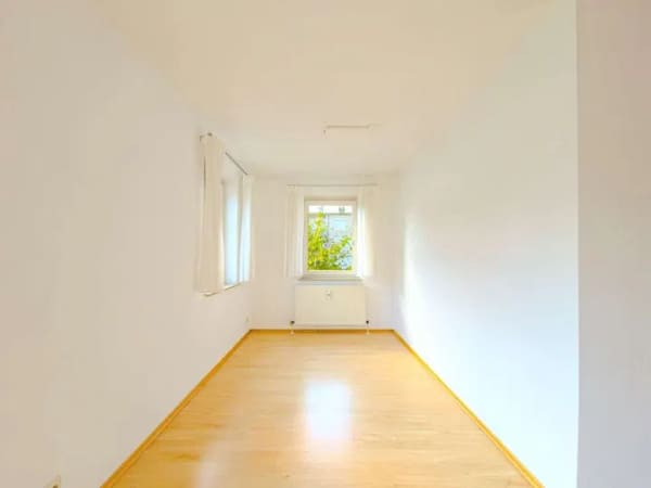 Immobilie in Oberriexingen - Lichtdurchflutete 2,5-Zimmer-Wohnung mit TG-Stellplatz in Oberriexingen! - Bild 4