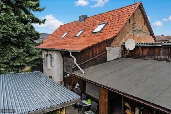 Immobilie in Oschersleben - Großzügiges Einfamilienhaus mit 6 Zimmern, Garten & Carport in Hornhausen - Bild 1