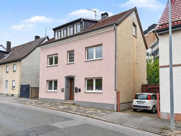 Immobilie in Menden - Zentrumslage von Menden - leerstehendes Dreifamilienhaus zur Kapitalanlage oder Selbstnutzung - Bild 0