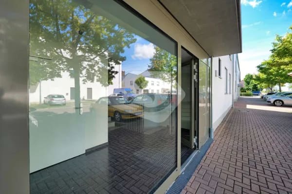 Immobilie in Schallstadt - Großzügigkeit, Weitblick und modernes Wohnen - Bild 2