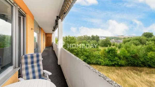 Immobilie in Idstein - Großzügiges Wohnen über den Dächern von Idstein – 6 Zimmer, Südbalkon & traumhafter Fernblick - Bild 1