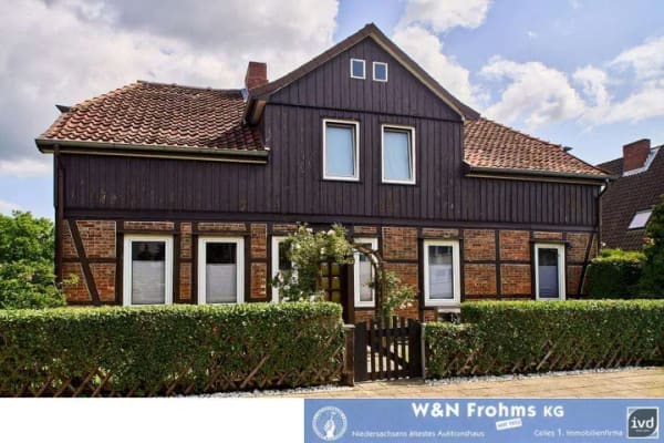 Immobilie in Celle - Dreifamilienhaus in bevorzugter Wohnlage von Celle-Westercelle 
Sackgassenlage  - Bild 0