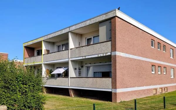 Immobilie in Elsfleth - Einziehen, wohlfühlen oder clever investieren – 
Gepflegte 2-Zimmer-Wohnung mit Balkon! - Bild 2