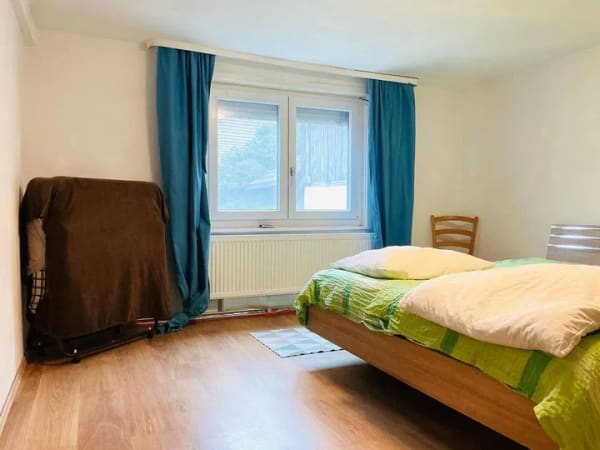 Immobilie in Loffenau - Altbau trifft moderne Technik: 4 Zimmer Maisonettewohnung, Garten und große Scheune - Bild 3