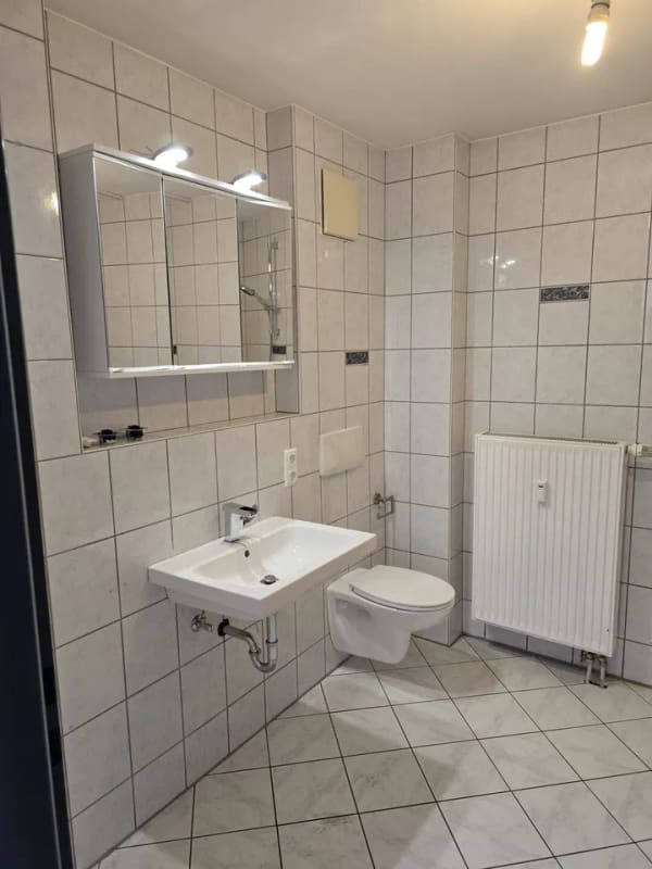 Immobilie in Gutenzell-Hürbel - Gut geschnittene 3-Zimmer-Wohnung mit Balkon, hochwererenoviert, STELLPLATZ INKL., Nähe Ochsenhausen - Bild 3
