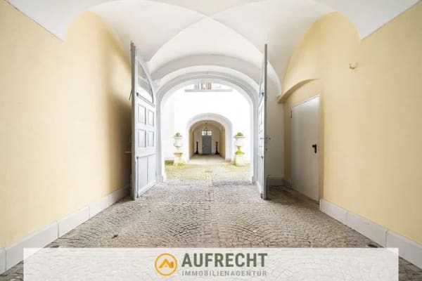 Immobilie in Egenhofen - °EINZIGARTIG WOHNEN° wunderschöne 3-Zi.-Wohnung mit Weitblick und Stellplatz im Schloss Weyhern - Bild 2