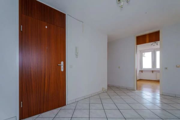 Immobilie in Singen (Hohentwiel) - 4,5-Zimmer-Wohnung mit Ausblick in Singen - Bild 1